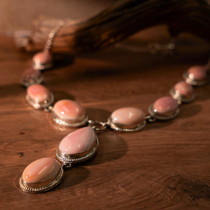 Handcrafted Pink Conch Lariat Necklace