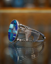 Load image into Gallery viewer, Lapis and Turquiose Bear Bracelet
