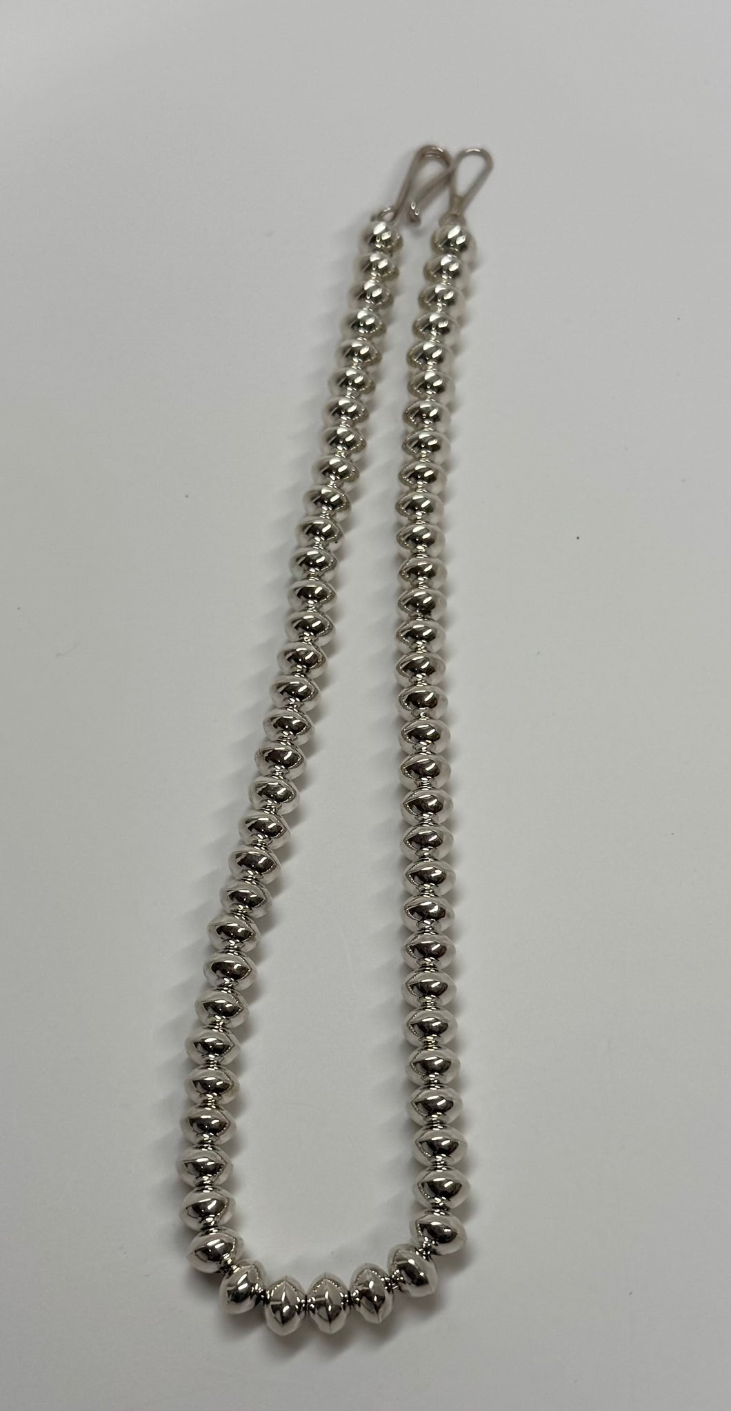 Shiny Navajo Pearls Necklace