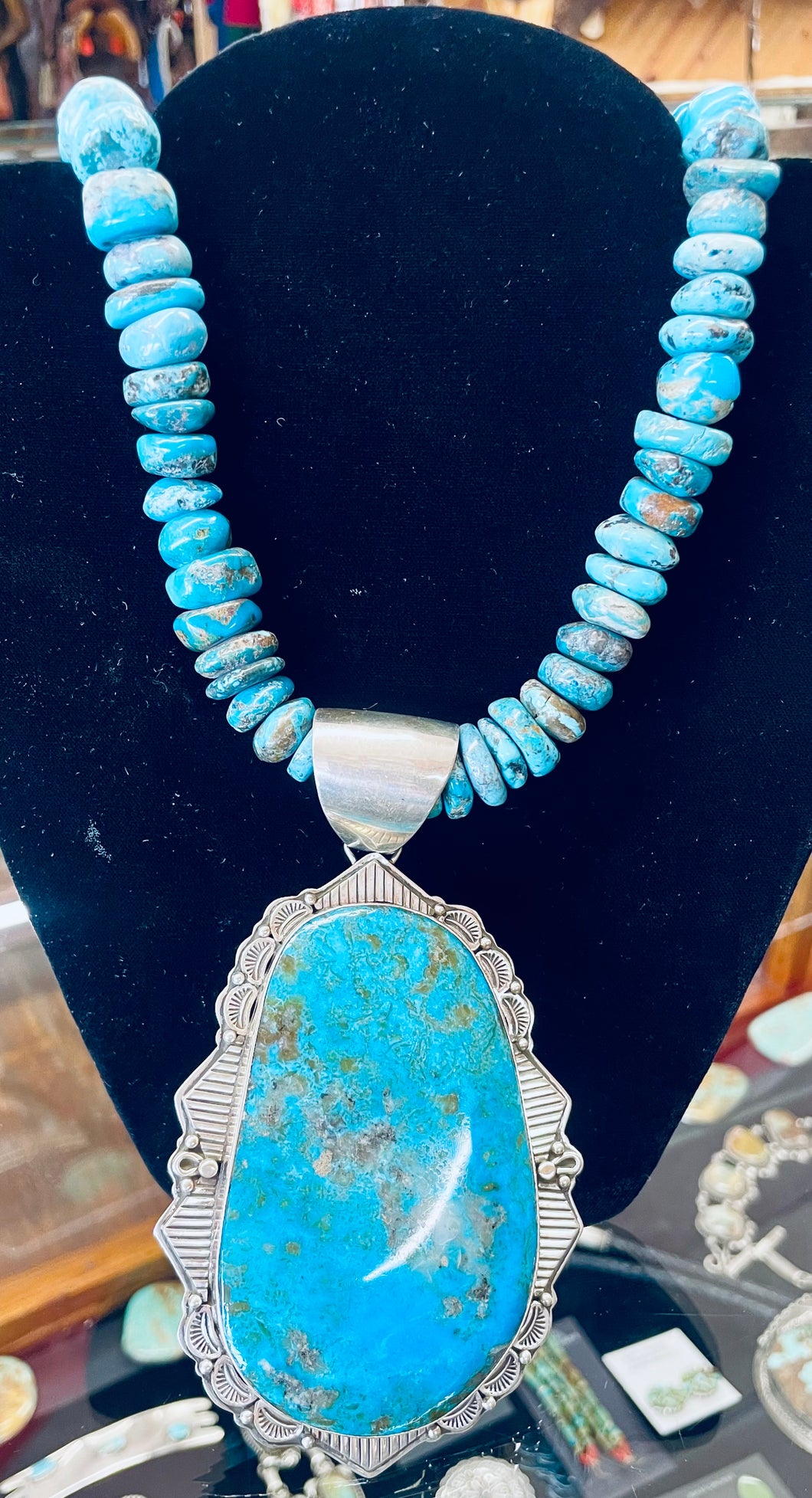 Turquoise Beads Necklace with Large Tuquoise Stone Pendant