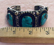 Load image into Gallery viewer, Turquoise and Silver Bracelet
