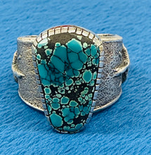 Load image into Gallery viewer, Silver and Turquoise Ring
