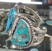 Load image into Gallery viewer, Vintage Turquoise and Silver Bracelet
