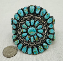 Load image into Gallery viewer, Turquoise Cluster Bracelet
