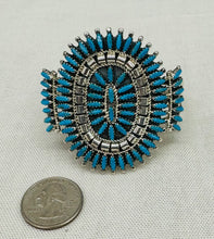 Load image into Gallery viewer, Zuni Needlepoint Tuquoise Bracelet
