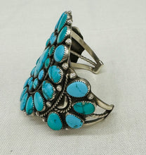 Load image into Gallery viewer, Turquoise and Silver Cluster Bracelet
