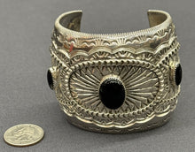 Load image into Gallery viewer, Onyx and Silver Cuff Bracelet
