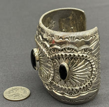 Load image into Gallery viewer, Onyx and Silver Cuff Bracelet
