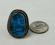 Load image into Gallery viewer, Turquoise and Silver Ring
