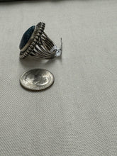 Load image into Gallery viewer, Turquoise and Silver Ring
