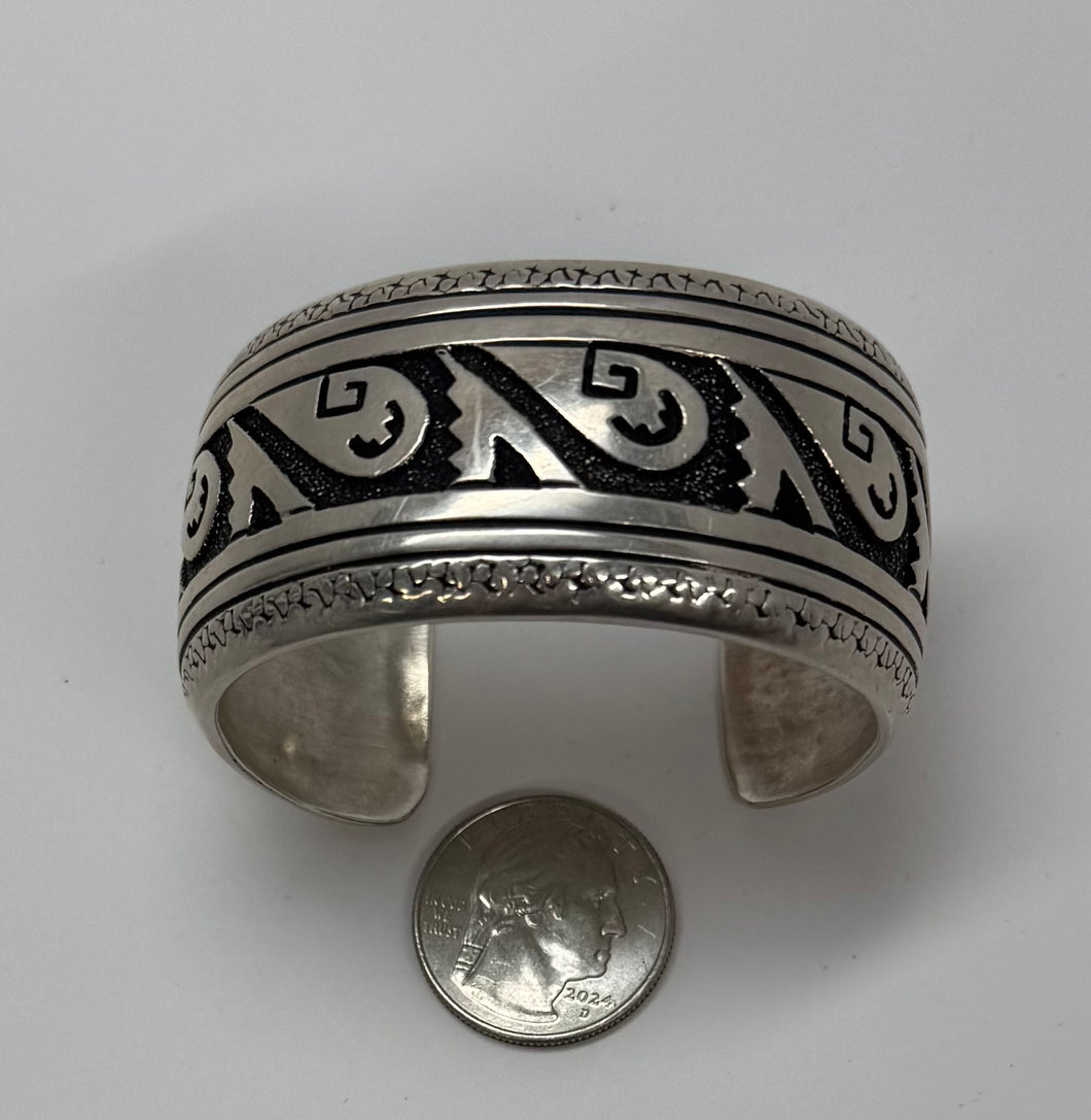 Silver Detailed Cuff Bracelet